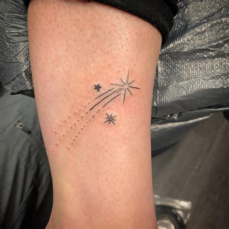 8 Celestial Tattoo Ideas Featuring Shooting Stars