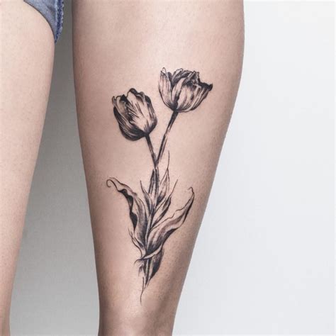 Tattoo Tulips Design Ideas for Flower Lovers