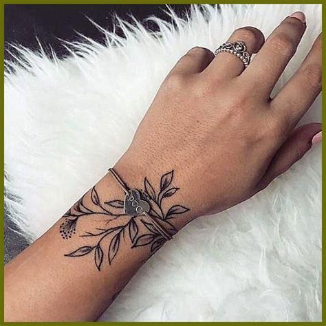 That S Really Simple And Nice Unique Wrist Tattoos Tattoos Wrist