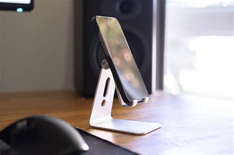 The 7 Best Phone Stands For Desks 2024 Your Best Digs