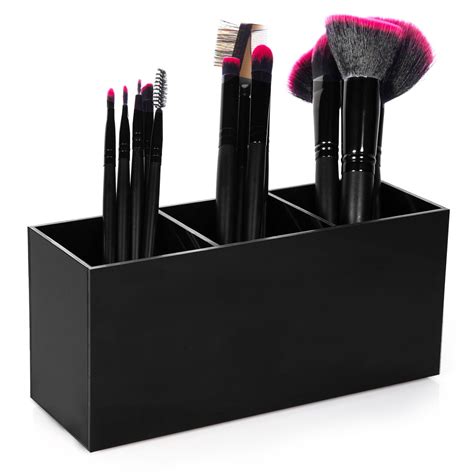 The Best Makeup Brush Holder Ideas For Your Makeup Counter