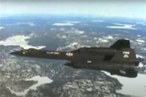 The Lockheed Sr 71 Blackbird Has A Top Speed Of 2 193 Mph Alt Driver