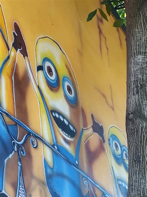 This Minion That Has Badly Made Goggles Will Haunt My Dreams R Minionhate