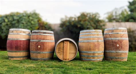 Tips For Choosing The Best Wooden Barrels