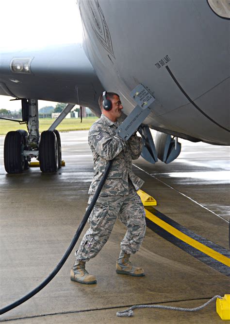 Total Force Airmen Maximize Refueling Capacity In Europe Amp Gt Air Force Amp Gt Article Display