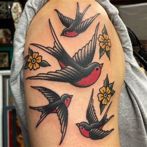 5 Iconic Traditional Sparrow Tattoo Designs