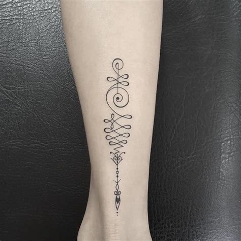 5 Meaningful Unalome Tattoo Designs to Consider