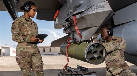 7 Best Jobs in the US Air Force