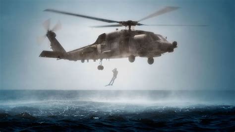 Us Navy Air Rescue Swimmers Photos And Premium High Res Pictures