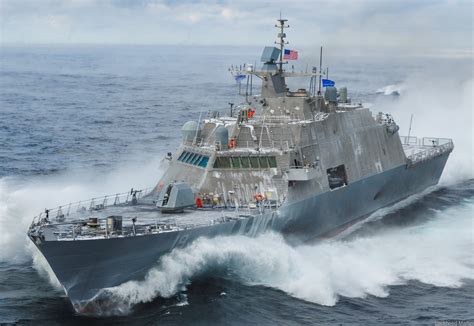 Uss St Louis Lcs 19