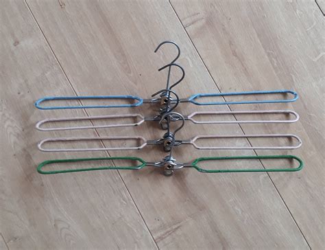 Vintage Collapsible Mechanical Metal Clothes Hanger Favorite