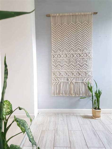 Tapestry Wall Hanger Buying Guide - Military and Veteran