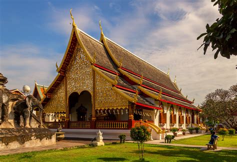 5 Ways to Explore Wat Chiang Man Thailand