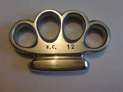 Weaponcollector Amp 39 S Knuckle Duster And Weapon Blog Mens Small Size Knuckle Duster Brass Knuckles