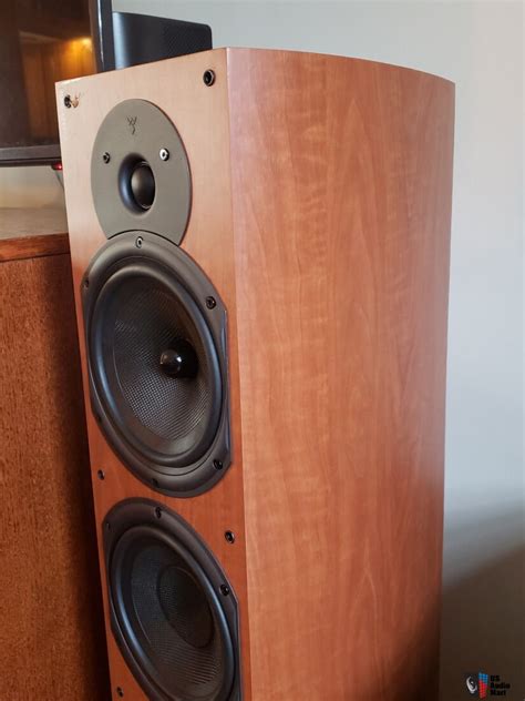 Wharfedale Diamond 9 5 Floorstanding Speakers And 9 Cs Center Channel