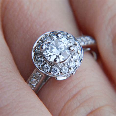 What Is A Halo Ring Jewelry Wise