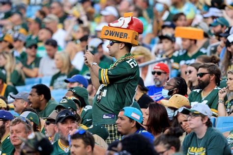 Why Do Green Bay Packers Fans Wear Cheese Hats