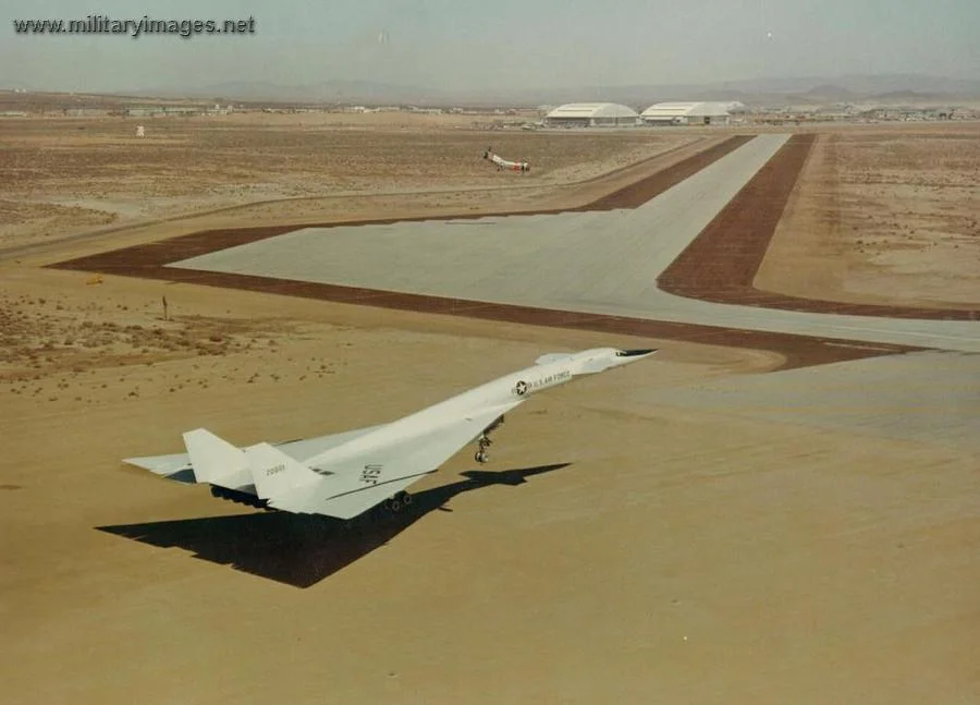 XB-70 Valkyrie: America's Supersonic Nuclear Bomber